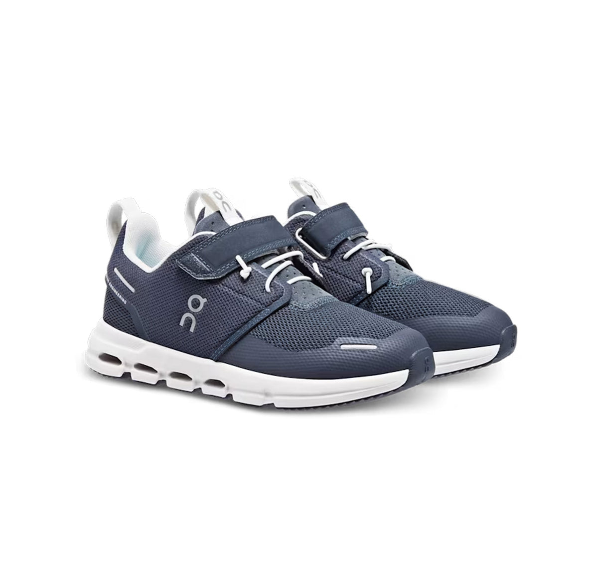 On Little Kids' Cloud Play Midnight/White Athletic Shoes product image 2, provided for visual reference and product detail