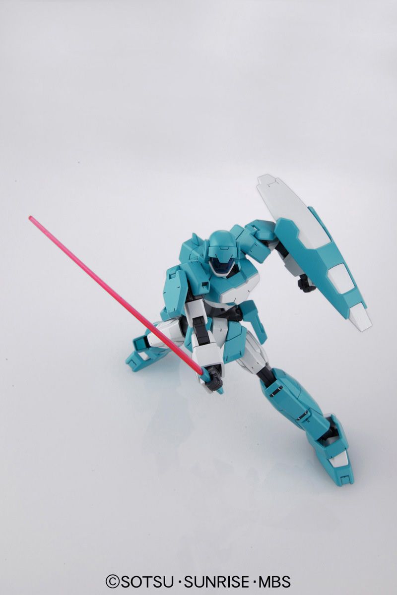 Gundam 1/144 HG AGE #13 RGE-G1100 Adele Model Kit product image 4, provided for visual reference and product detail review