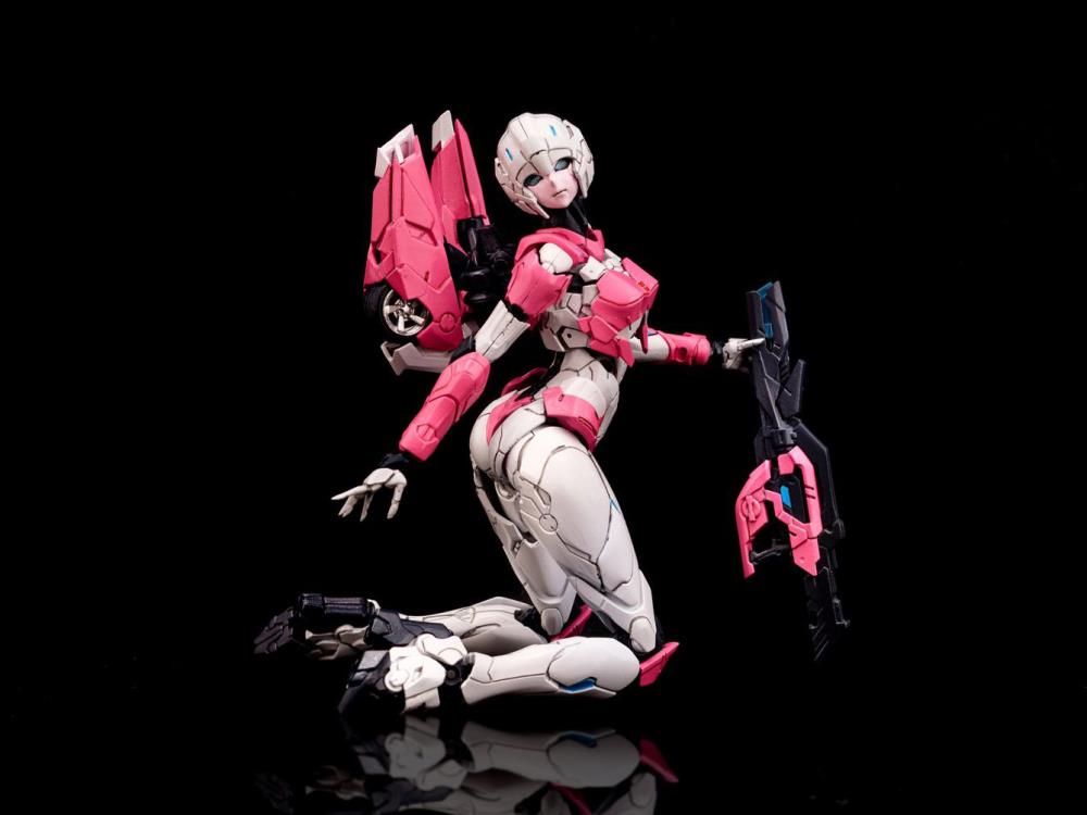 Flame Toys Furai 28 Transformers Arcee Model Kit product image 7, provided for visual reference and product detail review