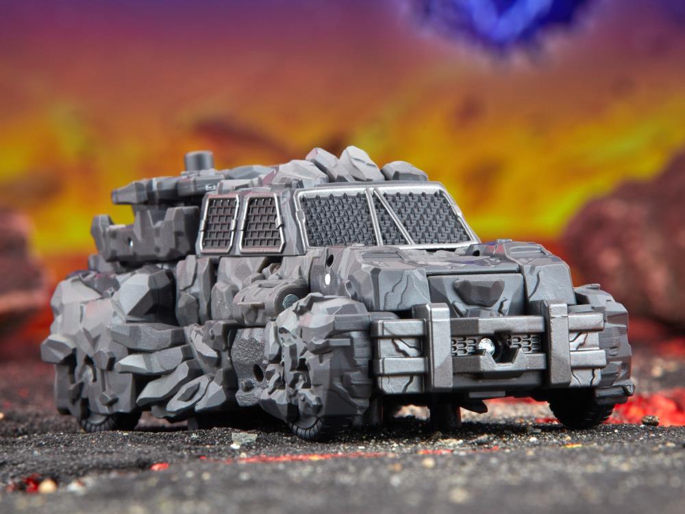 Transformers Generations Legacy United Deluxe Class Infernac Universe Magneous Action Figure product image 7, provided for