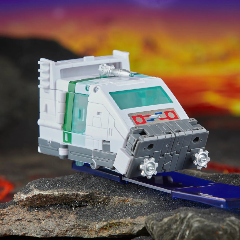 Transformers Generations Legacy United Voyager Class Origin Wheeljack Action Figure product image 8, provided for visual