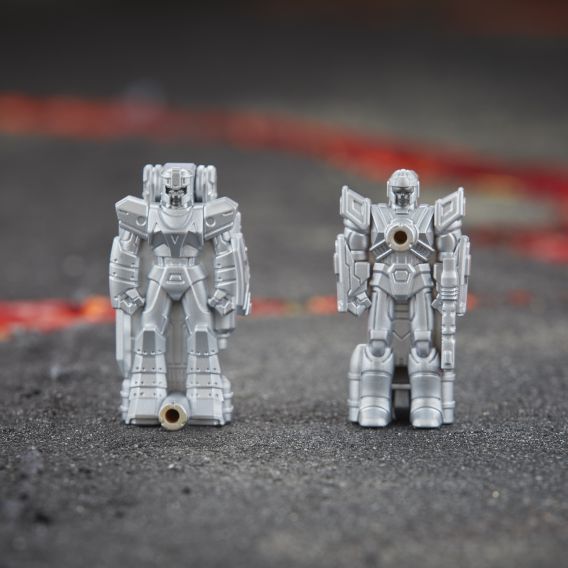 Transformers Generations Legacy United Deluxe Doom'n Destruction Collection 2 Pack (Prime Universe Breakdown, Windsweeper)