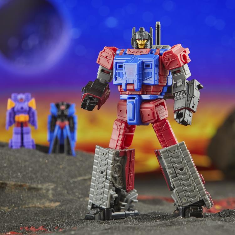 Transformers Generations Legacy United Deluxe Class G1 Universe Quake, Heater, and Tiptop Action Figure product image 2,