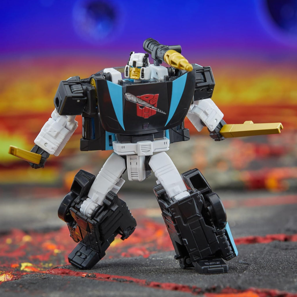 Transformers Generations Legacy United Deluxe Class Armada Universe Wheeljack Action Figure product image 2, provided for