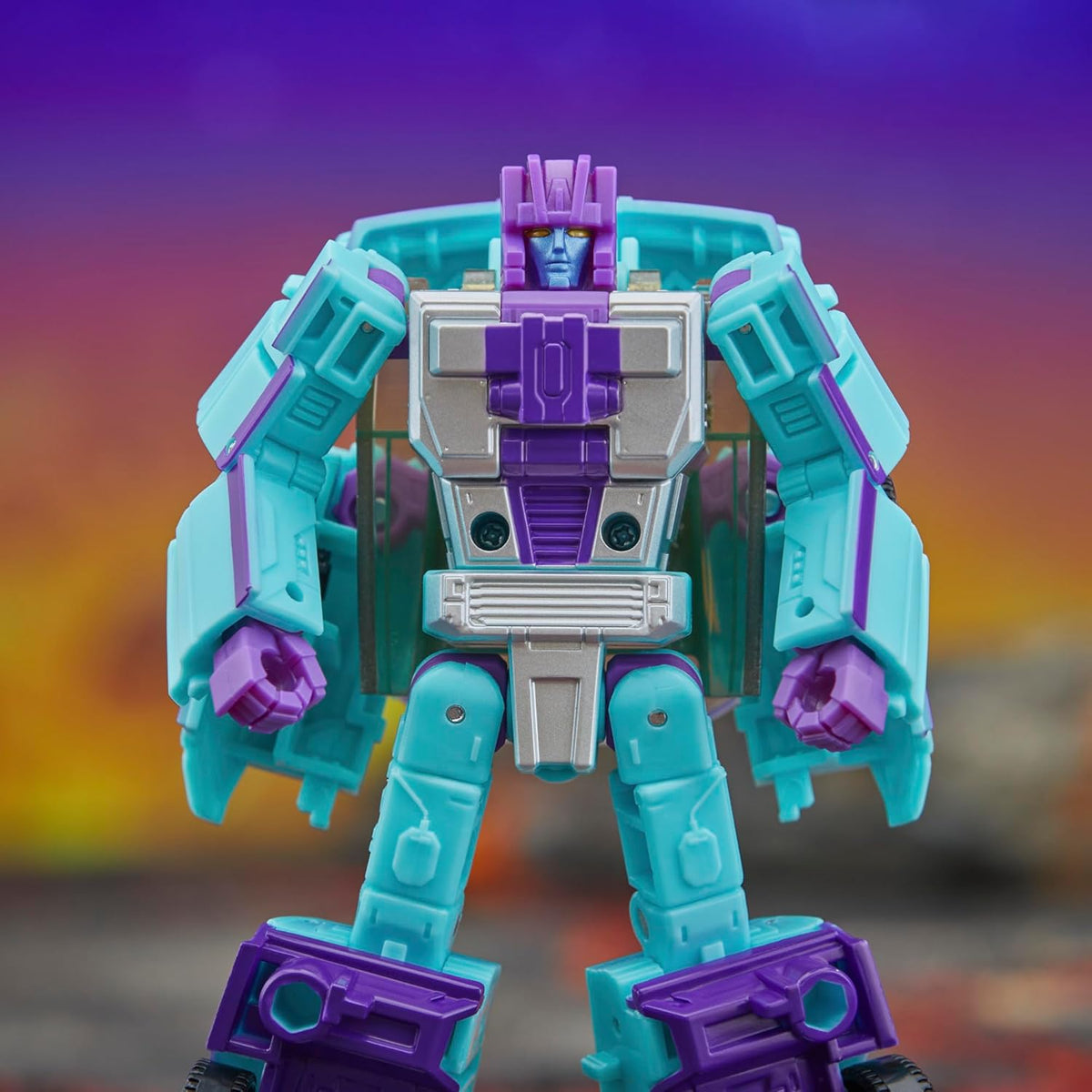 Transformers Generations Legacy United Deluxe Class G2 Universe Breakdown Action Figure product image 3, provided for visual