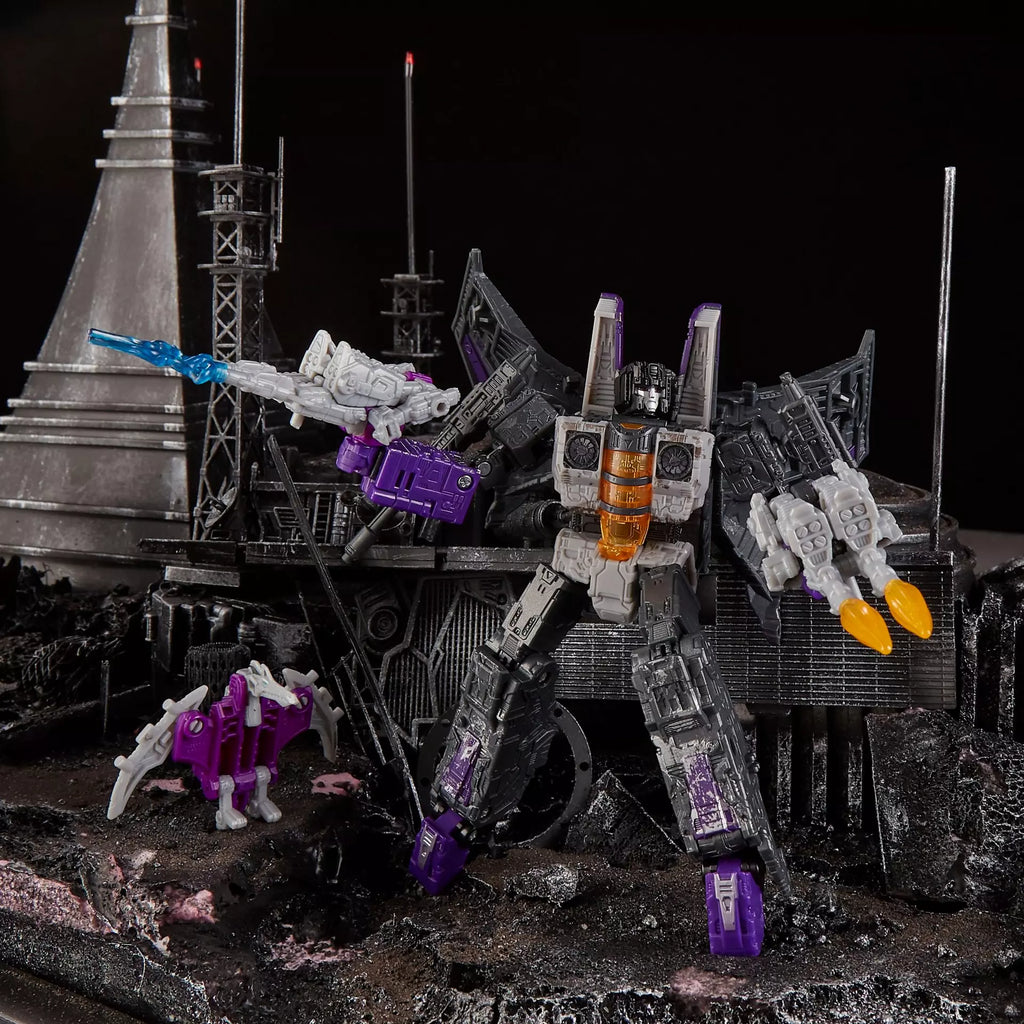 Transformers Generations War For Cybertron: Siege Voyager Decepticon Skywarp Phantomstrike Squadron 4 Pack Final Strike
