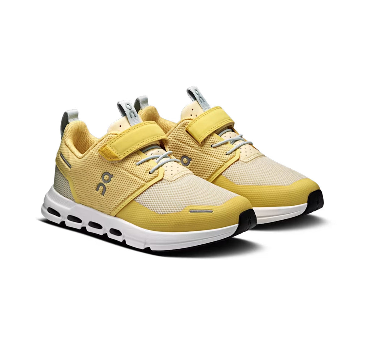 On Little Kids' Cloud Play Citrine/White Athletic Shoes product image 2, provided for visual reference and product detail
