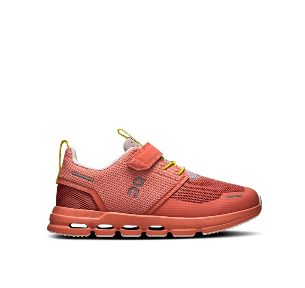 On Little Kids' Cloud Play Terra Athletic Shoes product image 1, provided for visual reference and product detail review