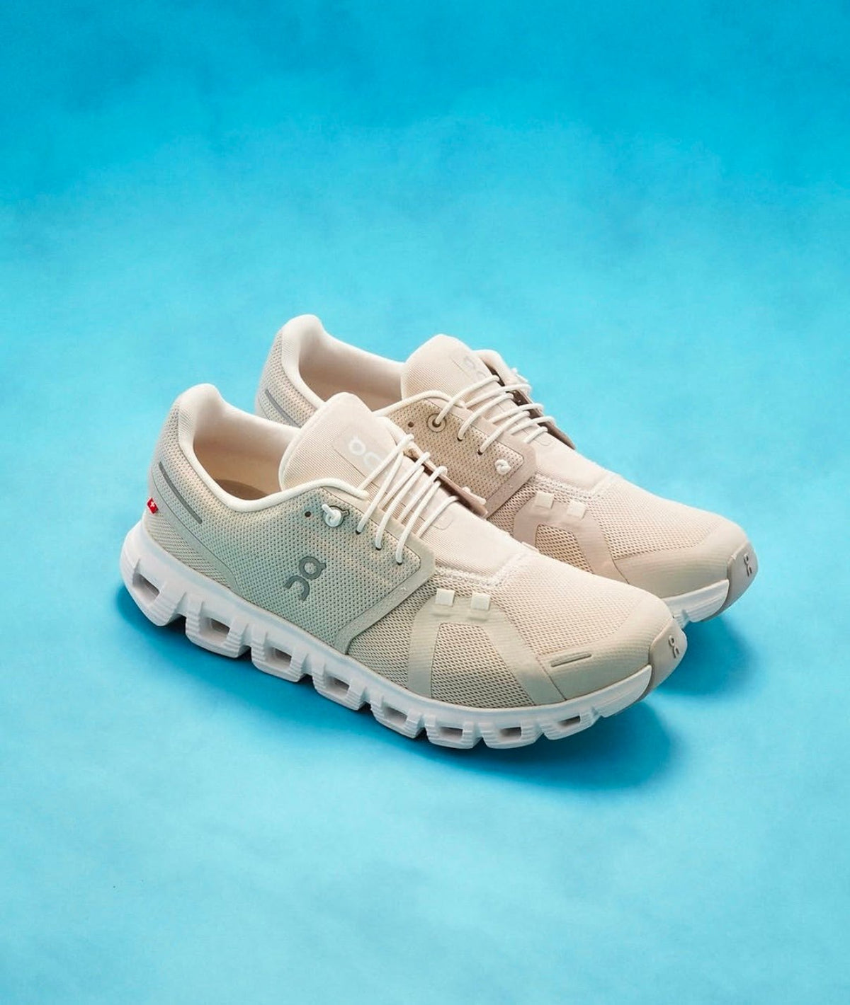 On Cloud 6 Pearl White Lifestyle Sneakers product image 4, provided for visual reference and product detail review