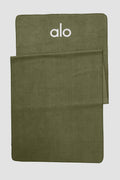 Grounded No-Slip Towel - Jungle product image 1, provided for visual reference and product detail review