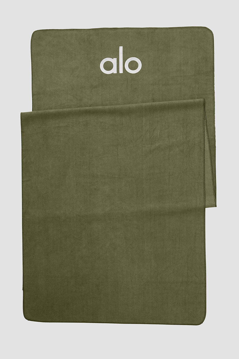Grounded No-Slip Towel - Jungle product image 1, provided for visual reference and product detail review