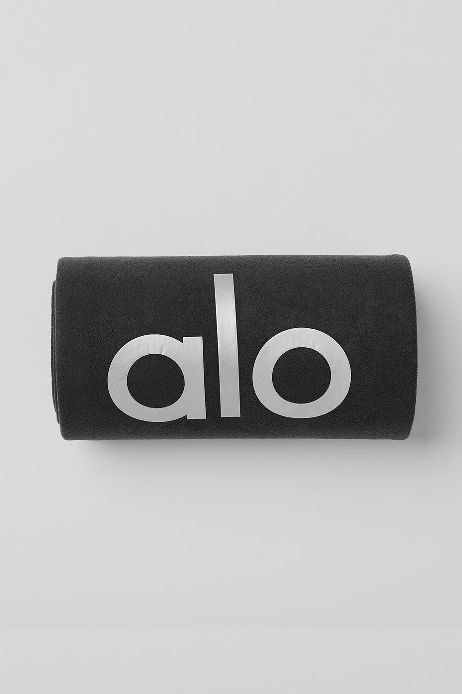 Grounded No-Slip Towel - Black product image 4, provided for visual reference and product detail review