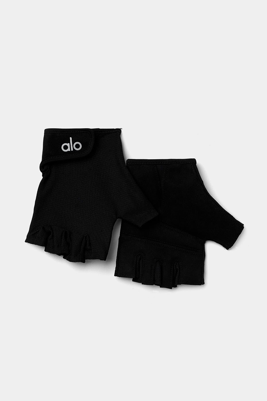 Power Moves Workout Gloves - Black product image 1, provided for visual reference and product detail review