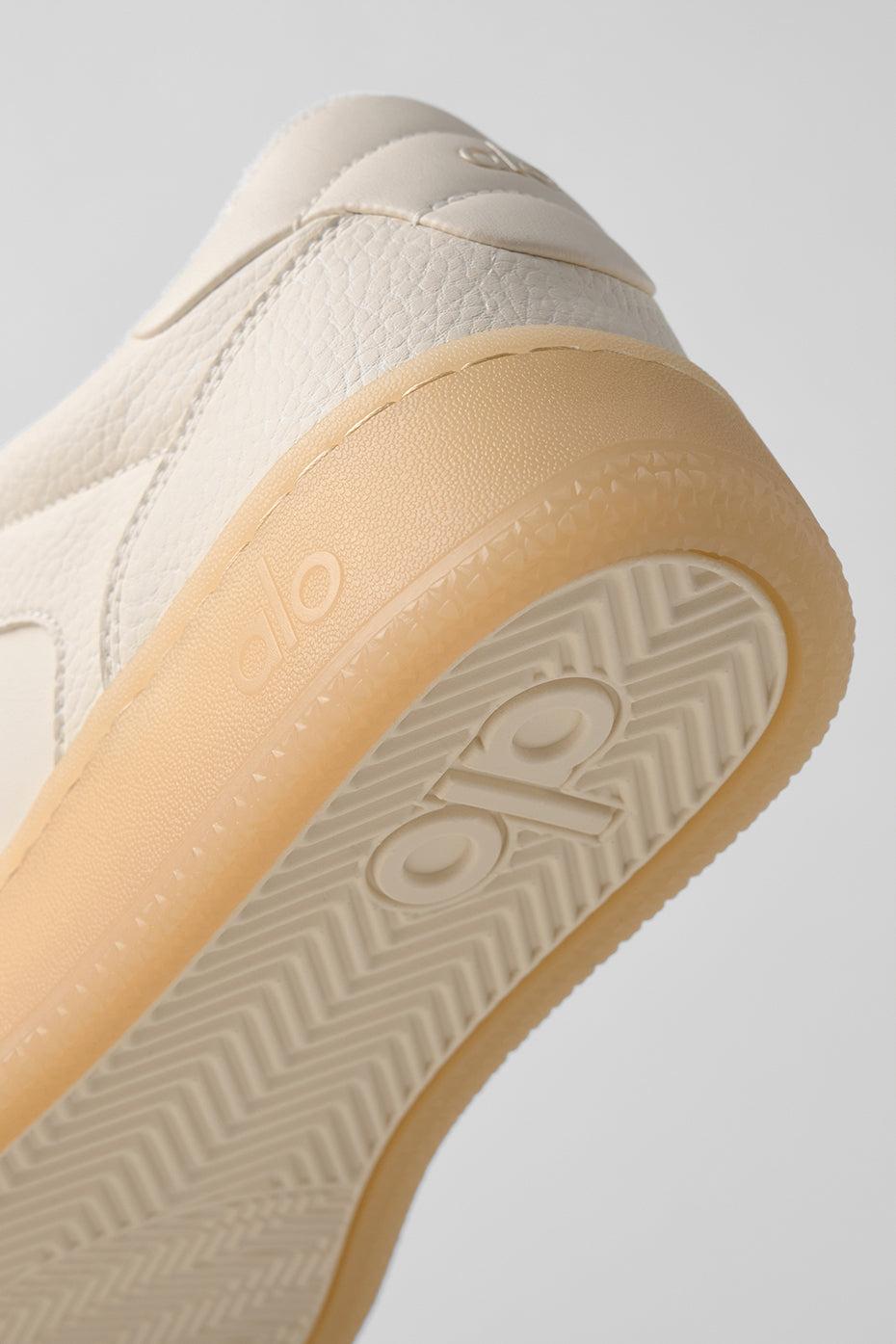 ALO Recovery Mode Sneaker - Clay product image 7, provided for visual reference and product detail review