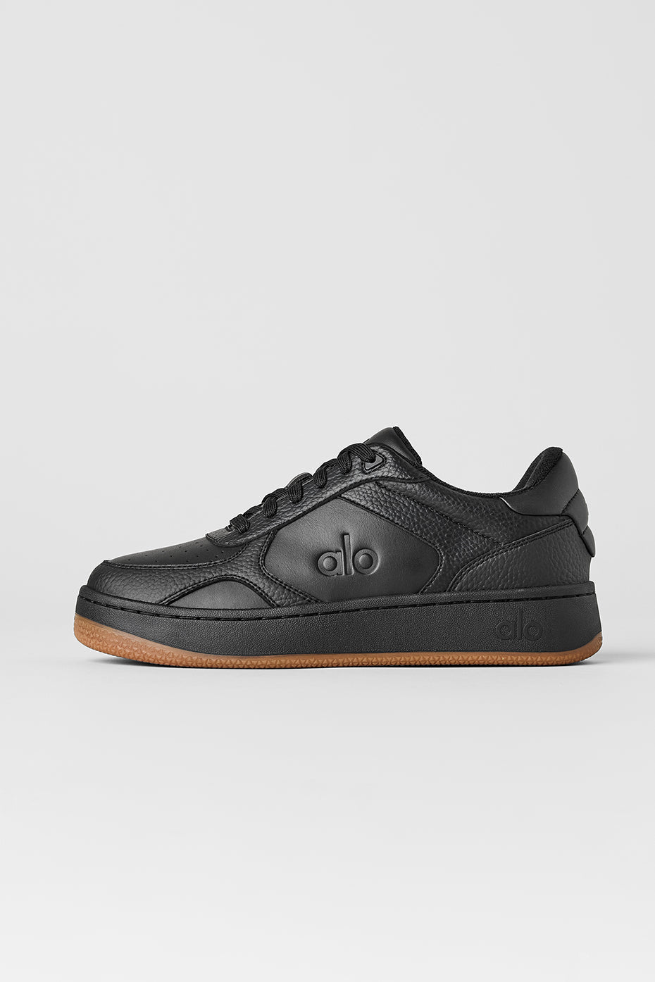 ALO Recovery Mode Sneaker - Black/Gum product image 1, provided for visual reference and product detail review