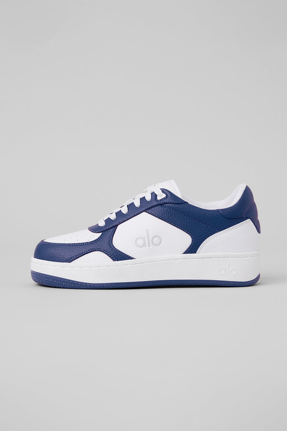 ALO Recovery Mode Sneaker - Navy/White product image 1, provided for visual reference and product detail review