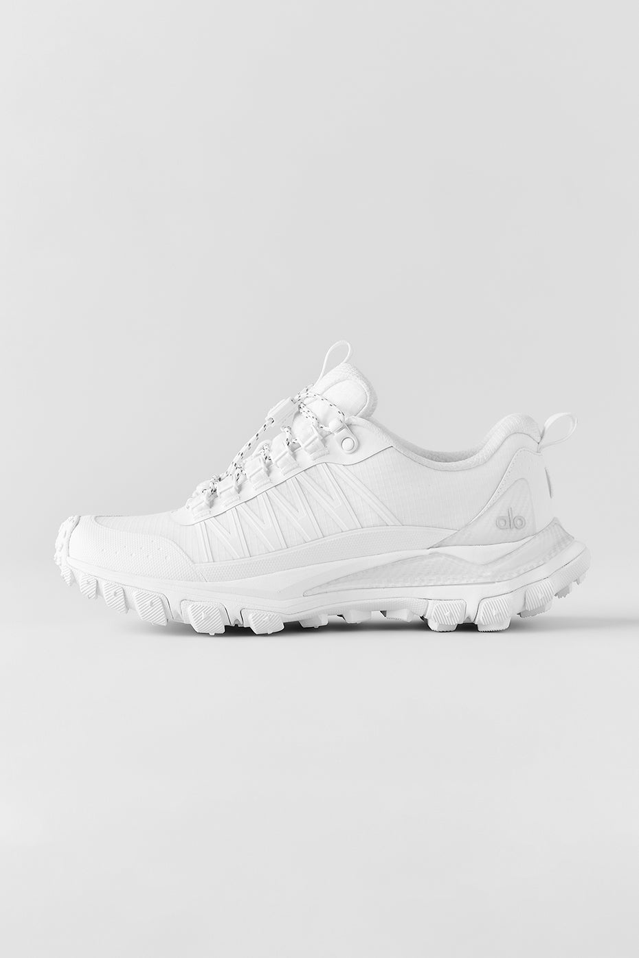 ALO Trail - White product image 1, provided for visual reference and product detail review