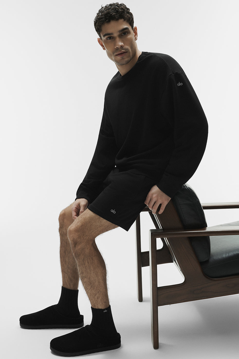 Chill Crew Neck Pullover - Black product image 4, provided for visual reference and product detail review