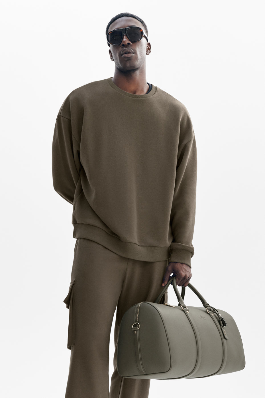 Chill Crew Neck Pullover - Olive Tree product image 1, provided for visual reference and product detail review
