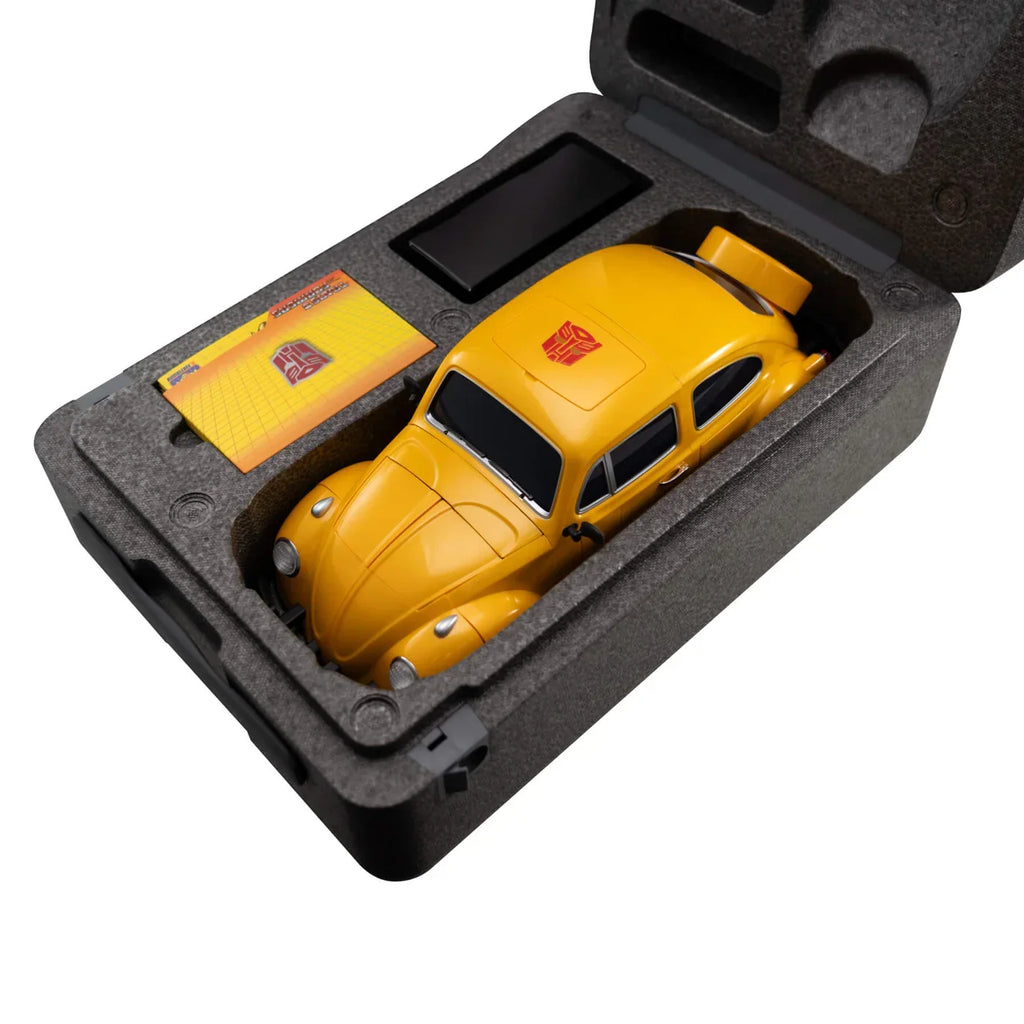 Robosen Transformers G1 Bumblebee Flagship Series Auto-Converting Robot Figure product image 13, provided for visual
