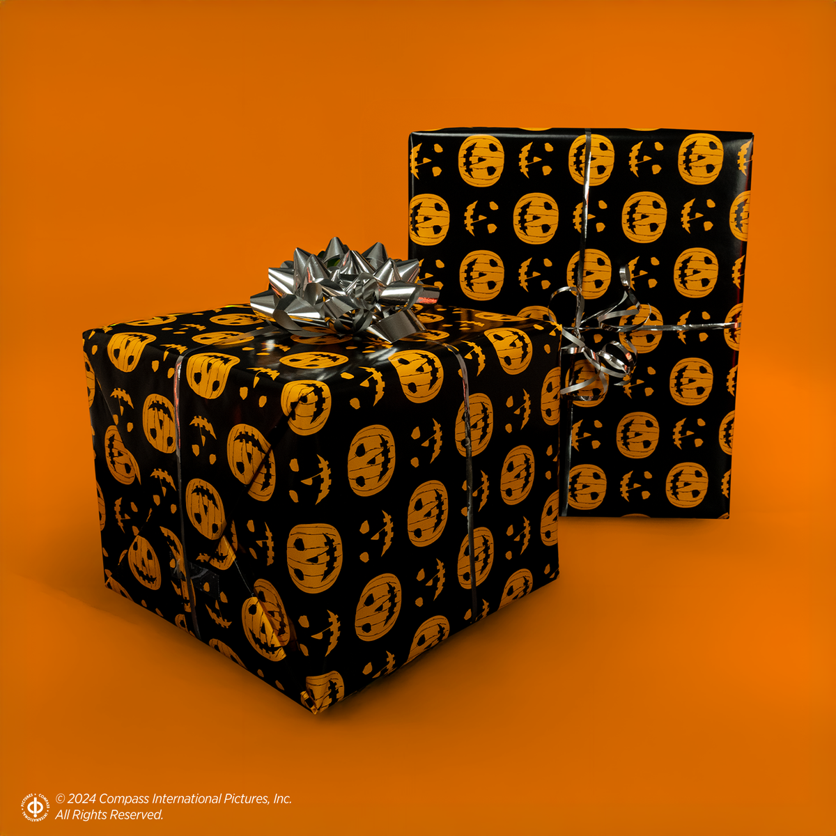 Halloween (1978) - Pumpkin Wrapping Paper product image 1, provided for visual reference and product detail review