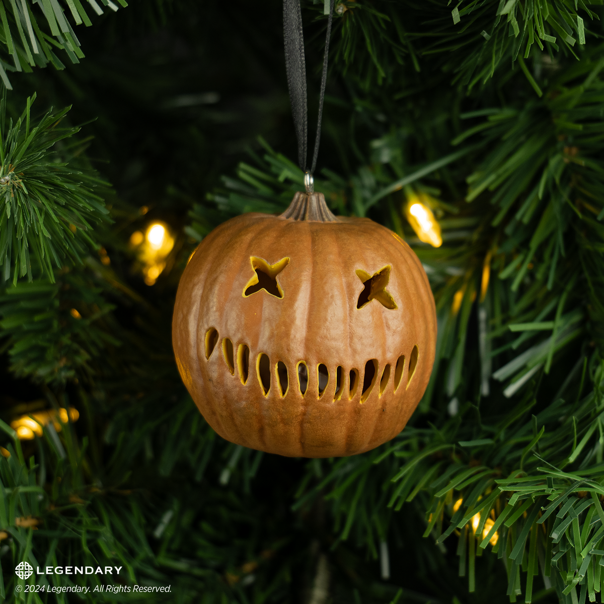 Holiday Horrors - Trick r Treat Light Up Ornament product image 2, provided for visual reference and product detail review