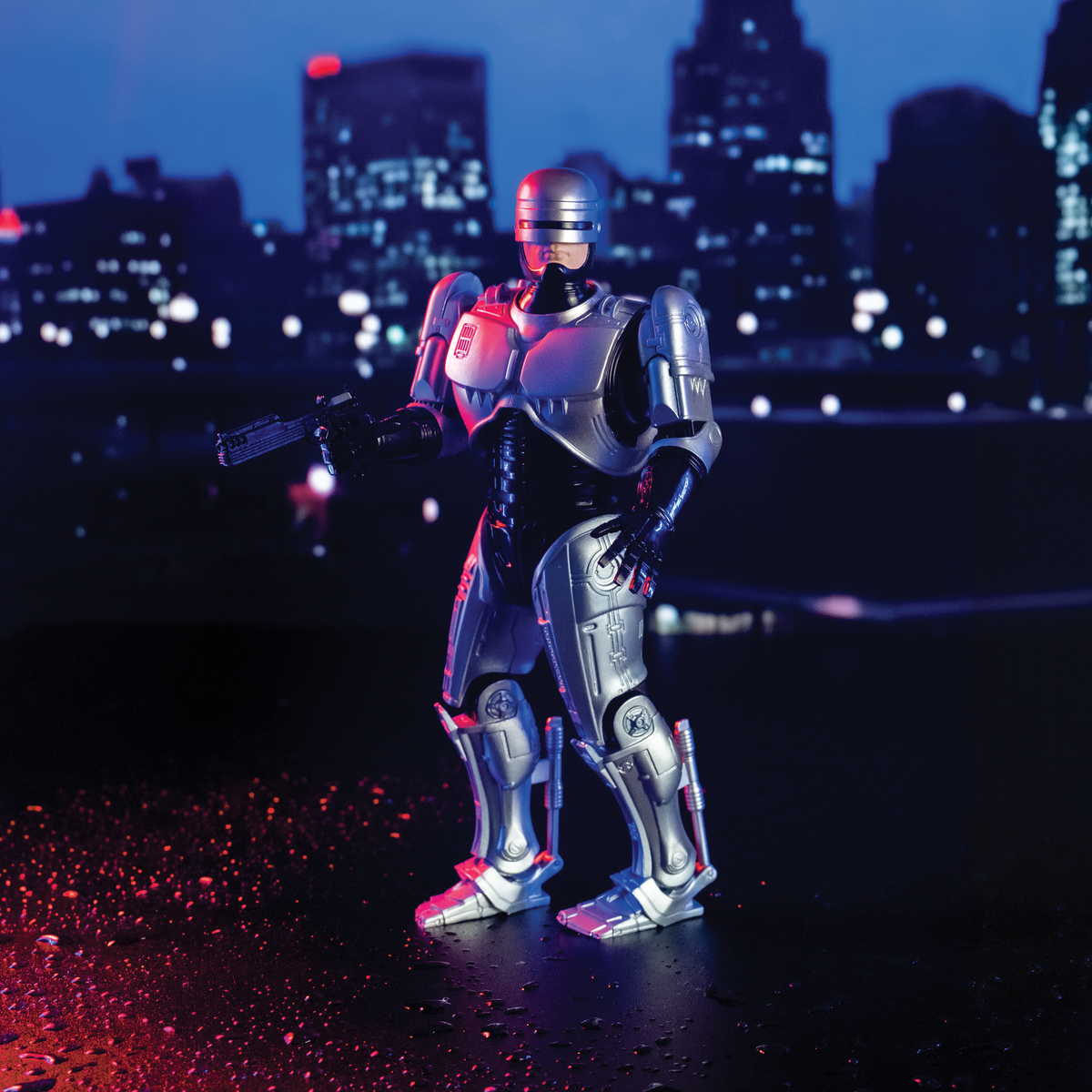 RoboCop - RoboCop - 6.75" Figure product image 1, provided for visual reference and product detail review