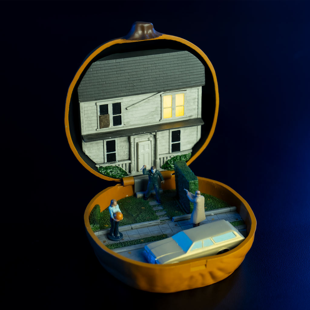 *PRE-ORDER* Halloween (1978) - Myers House Pumpkin Micro Maniacs Playset product image 3, provided for visual reference and