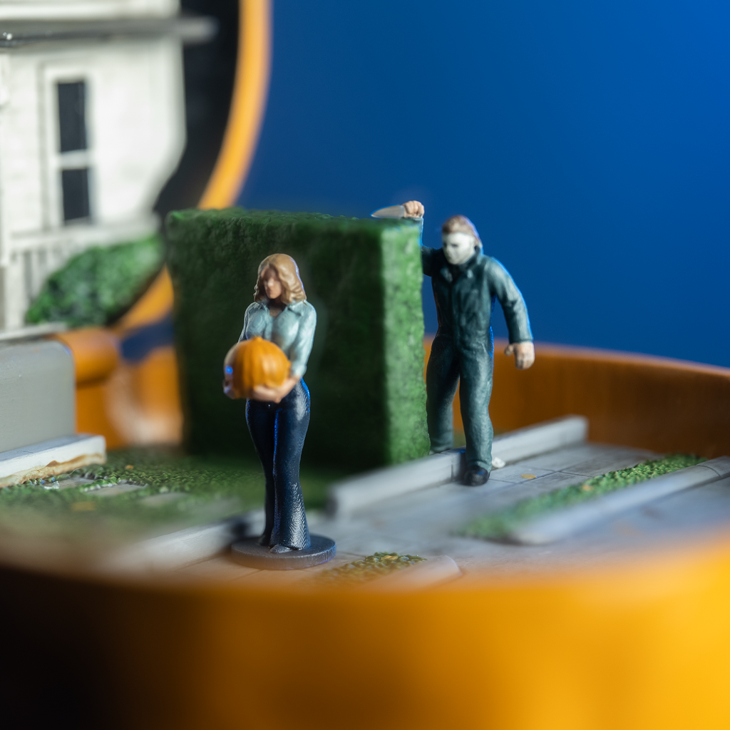 *PRE-ORDER* Halloween (1978) - Myers House Pumpkin Micro Maniacs Playset product image 7, provided for visual reference and