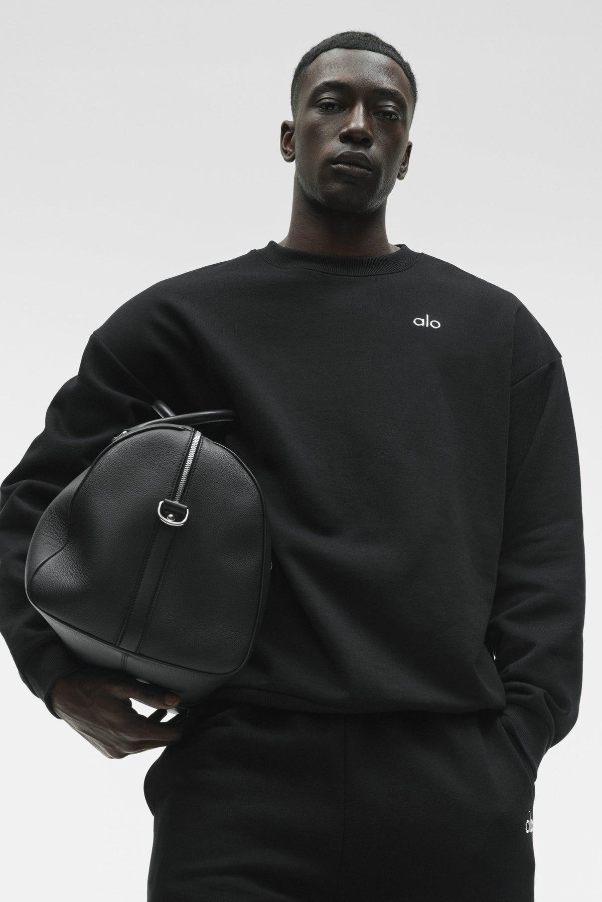Accolade Crew Neck Pullover - Black product image 3, provided for visual reference and product detail review