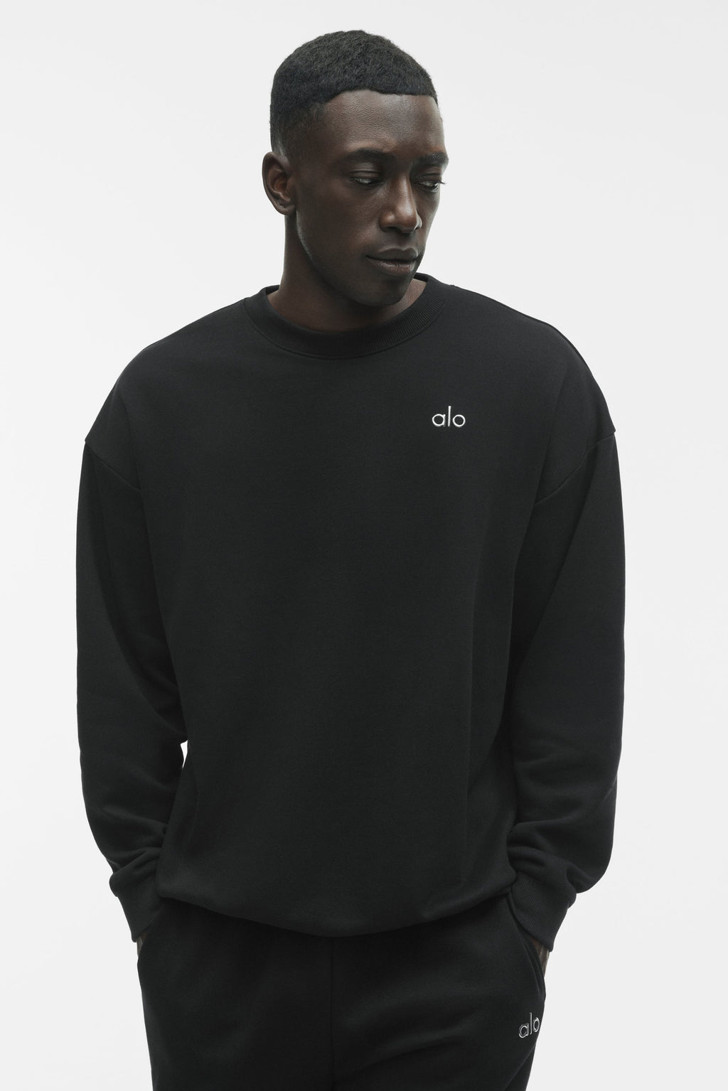 Accolade Crew Neck Pullover - Black product image 1, provided for visual reference and product detail review