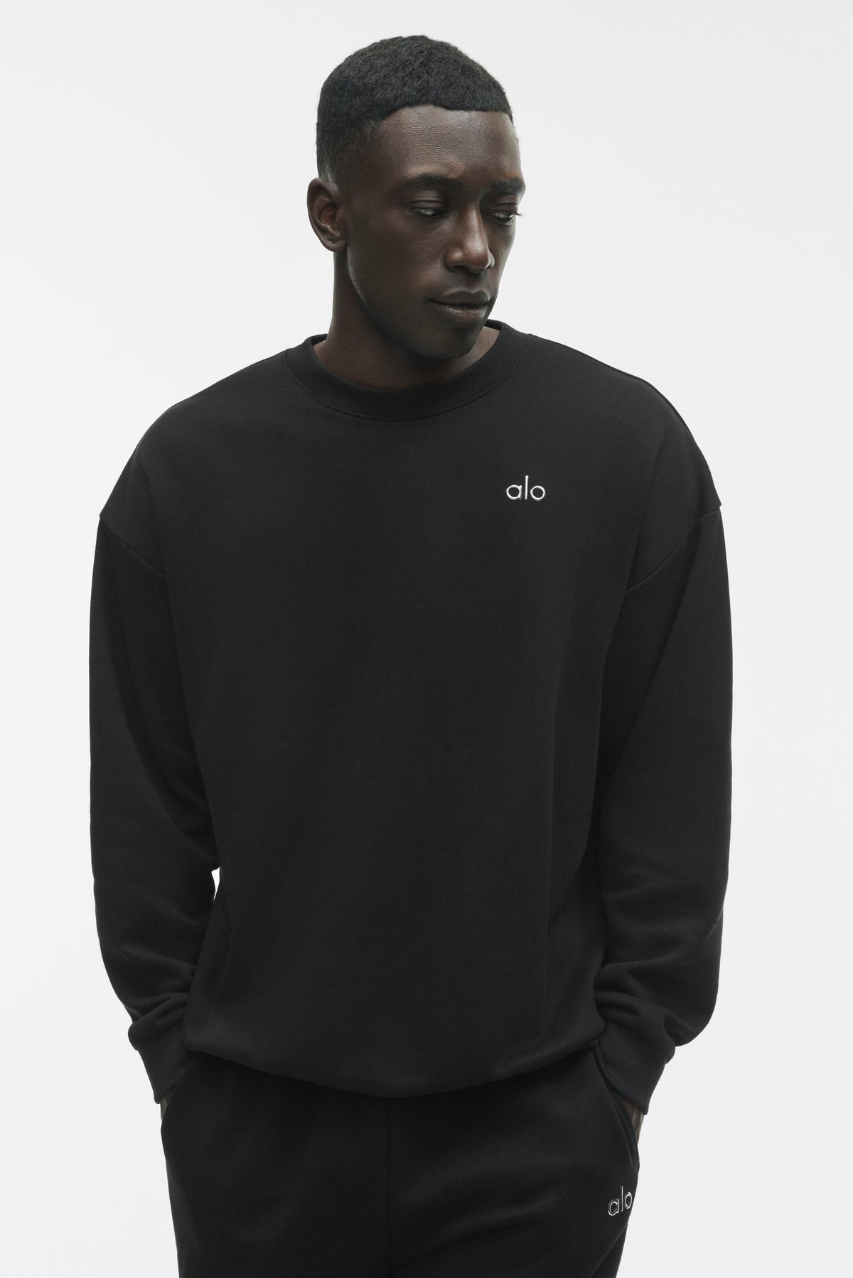 Accolade Crew Neck Pullover - Black product image 1, provided for visual reference and product detail review