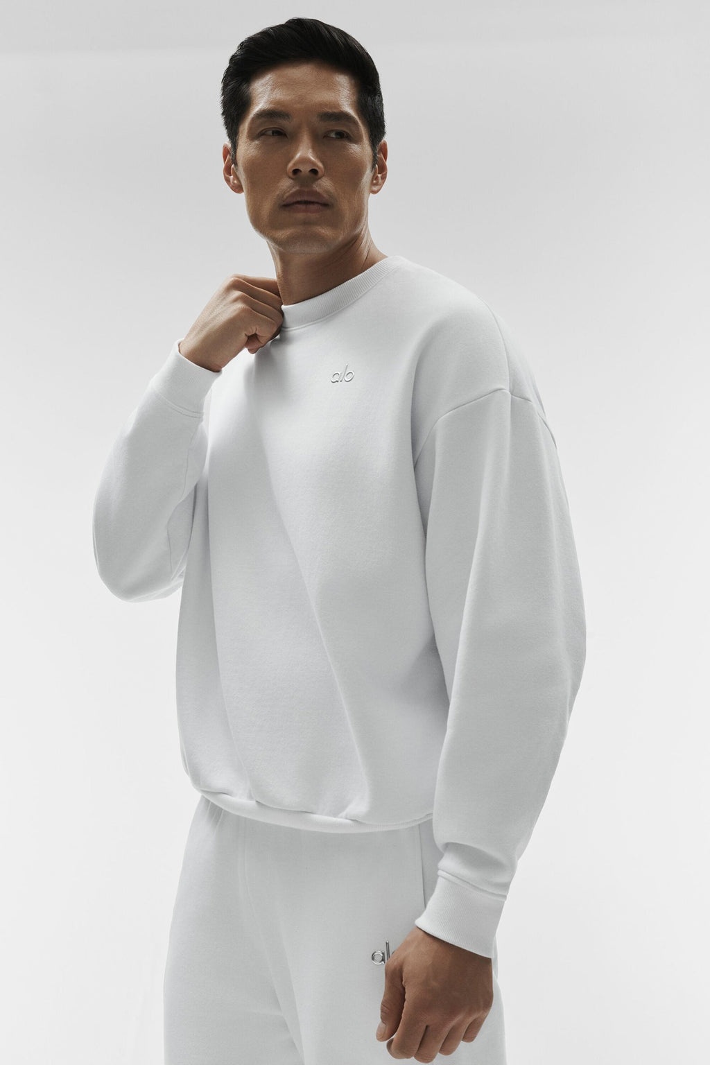 Accolade Crew Neck Pullover - White product image 3, provided for visual reference and product detail review