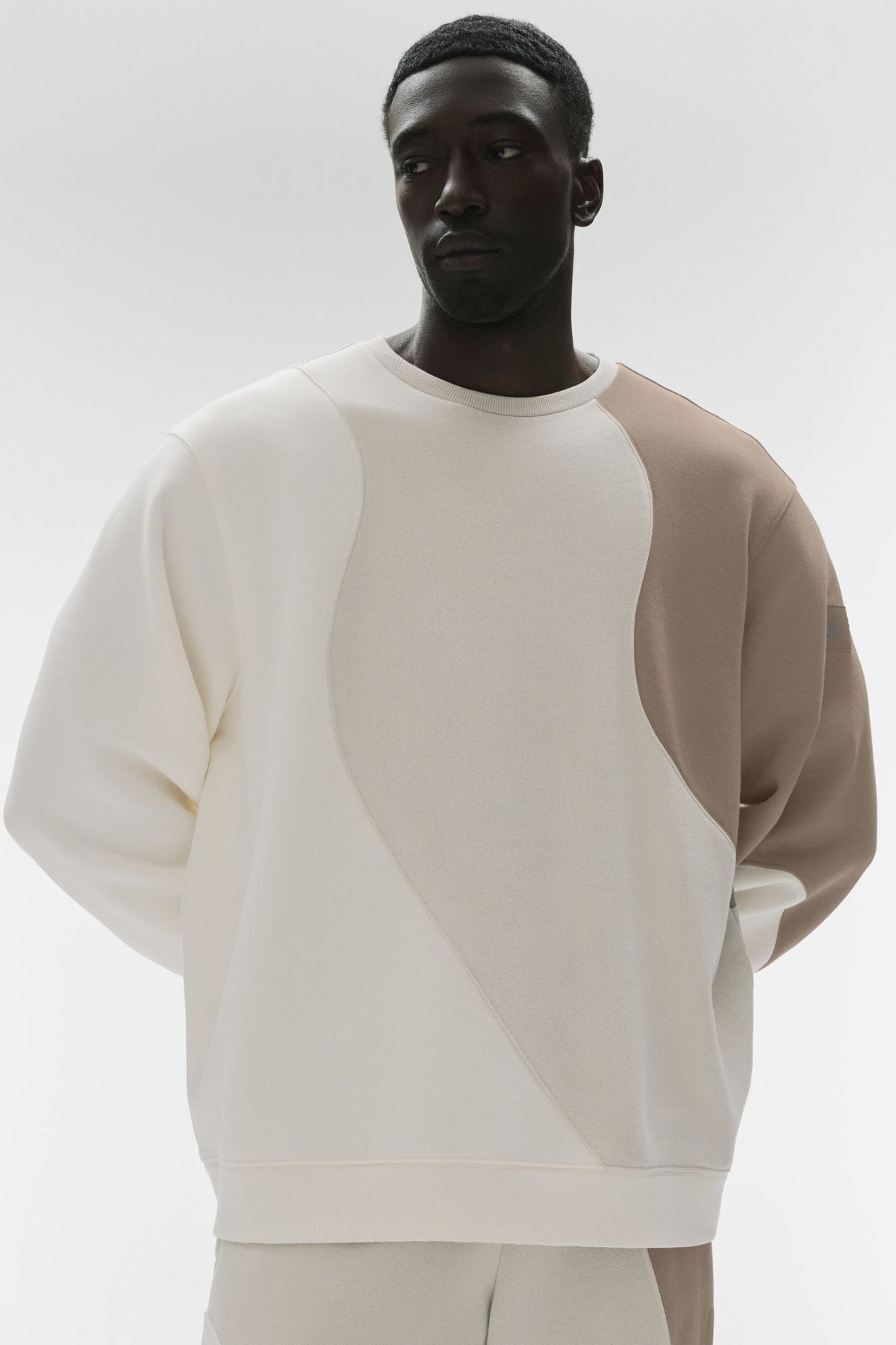Make Waves Crew Neck Pullover - Ivory/Bone/Gravel product image 1, provided for visual reference and product detail review