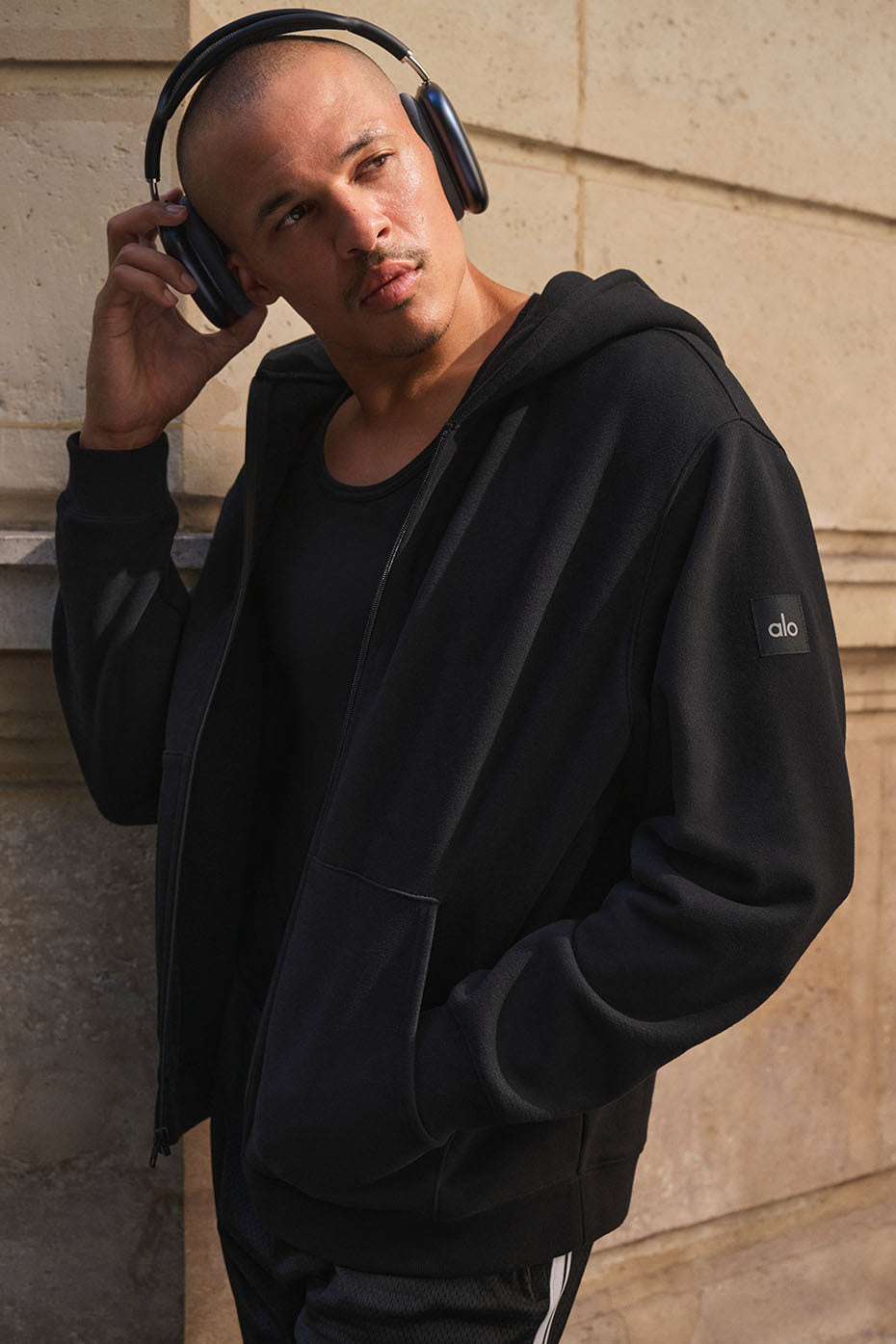 Renown Heavy Weight Full Zip Hoodie - Black product image 1, provided for visual reference and product detail review