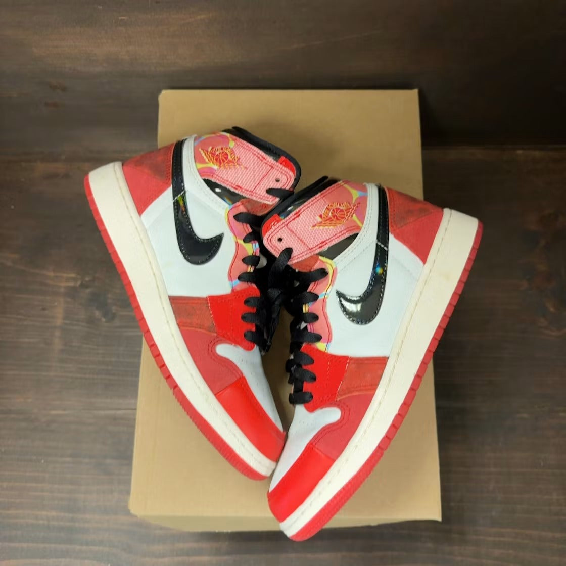 Air Jordan 1 Retro High OG Spider-Man Across the Spider-Verse (GS) product image 2, provided for visual reference and