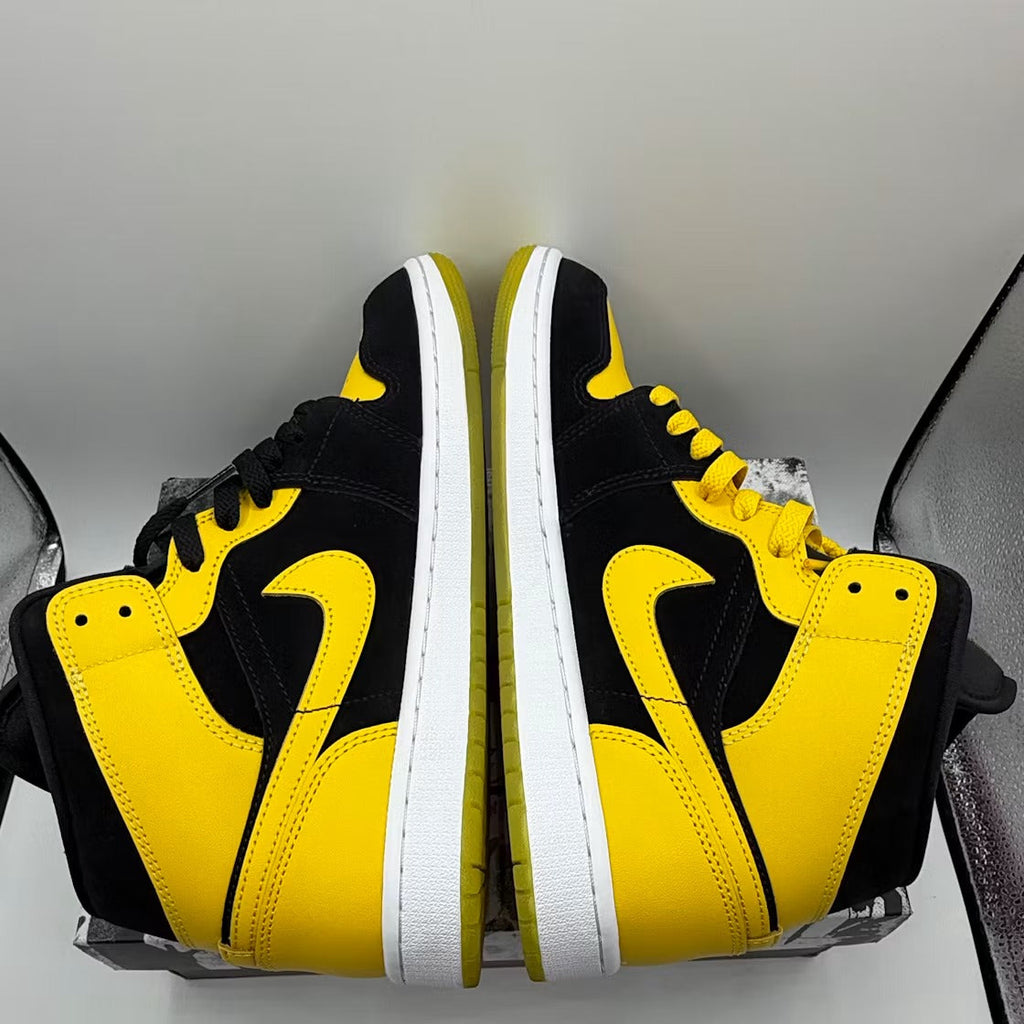 Air Jordan 1 Mid New Love (2025) product image 5, provided for visual reference and product detail review