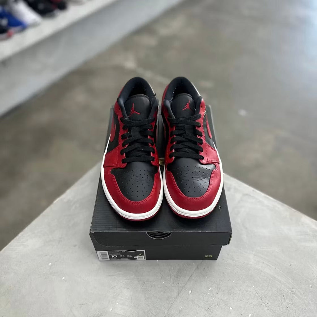 Air Jordan 1 Low Reverse Bred product image 3, provided for visual reference and product detail review