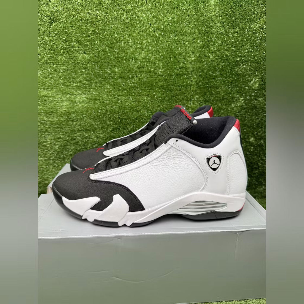 Air Jordan 14 Retro Black Toe (2024) product image 3, provided for visual reference and product detail review