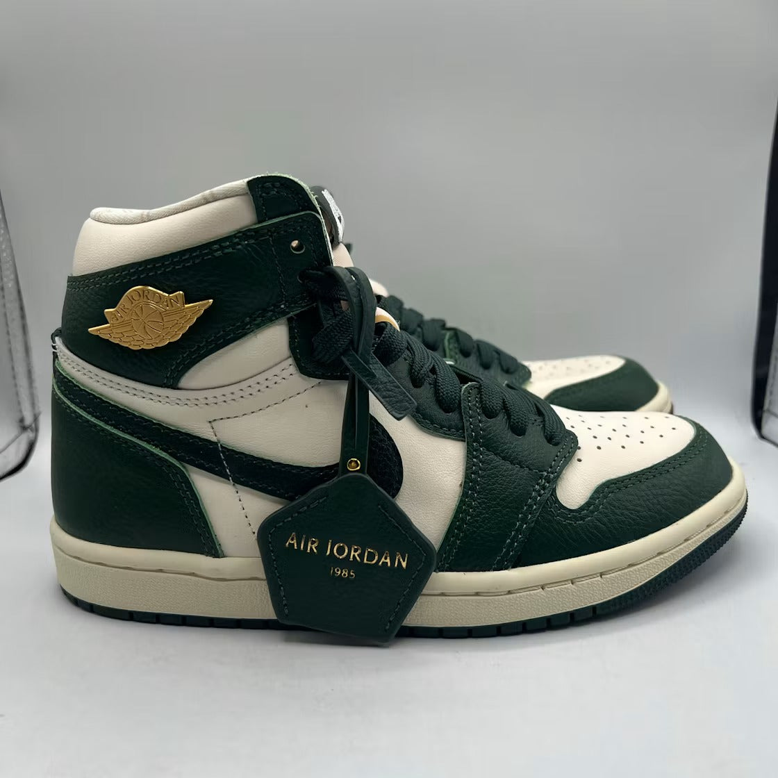 Air Jordan 1 Retro High Fir Pro Green (Women) product image 4, provided for visual reference and product detail review