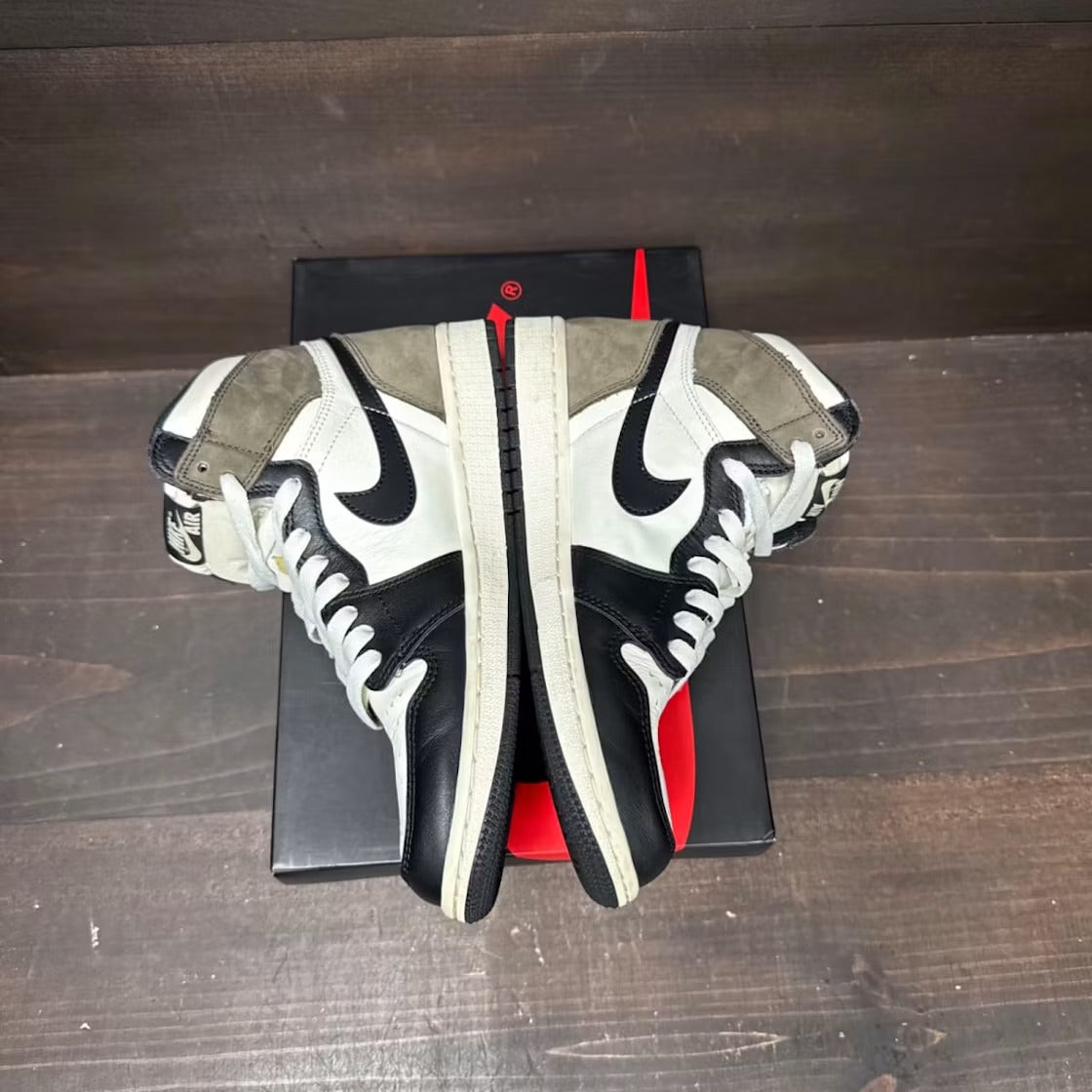 Air Jordan 1 Retro High Dark Mocha product image 3, provided for visual reference and product detail review