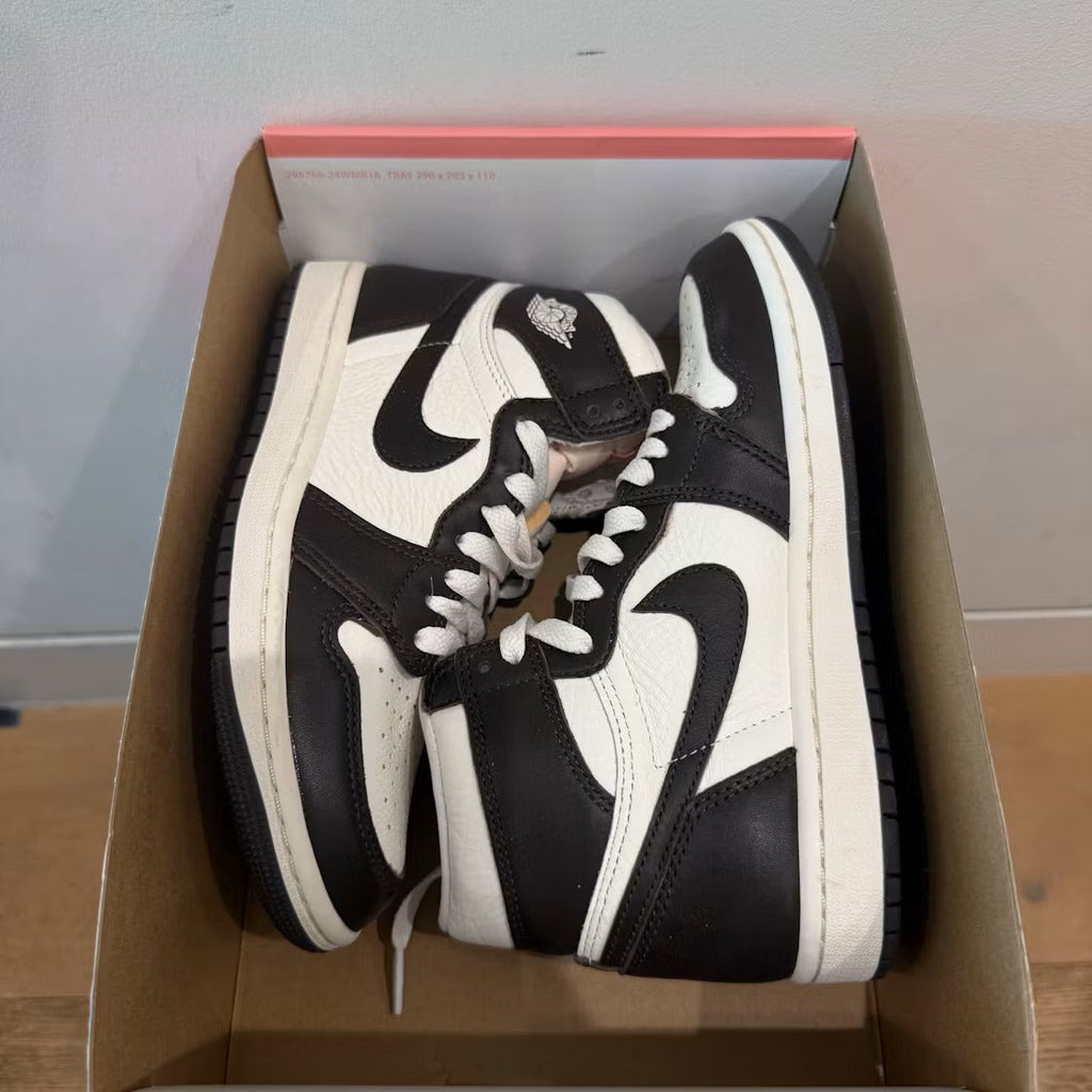 Air Jordan 1 Retro High OG Light Madder Root (Women) product image 2, provided for visual reference and product detail review