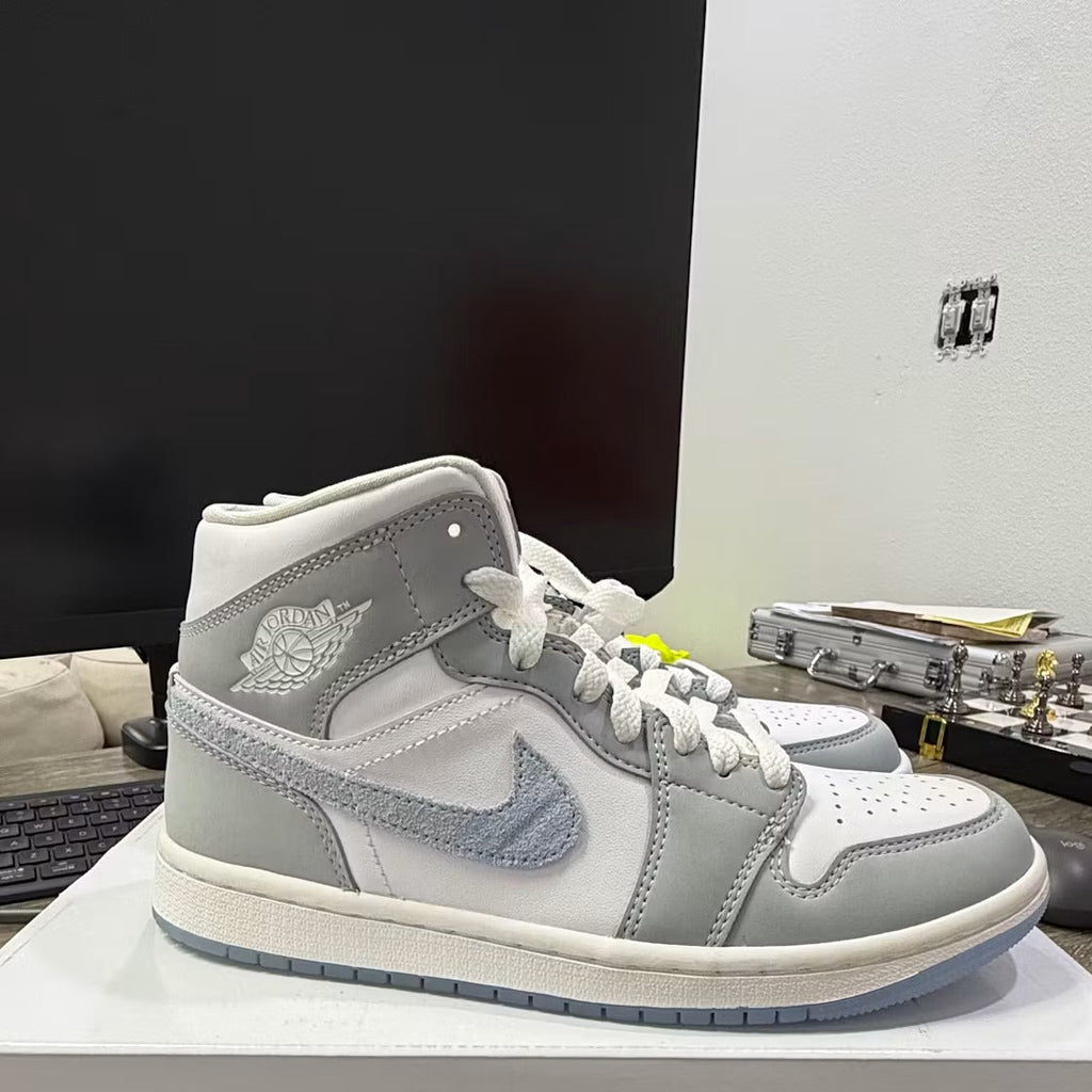Air Jordan 1 Mid Wolf Grey Aluminum (Women) product image 3, provided for visual reference and product detail review