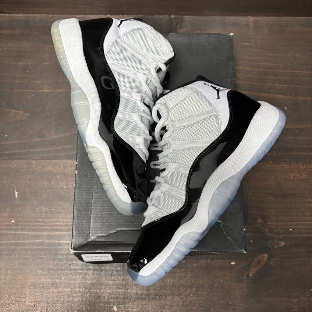 Air Jordan 11 Retro Concord (2018) (GS) product image 2, provided for visual reference and product detail review