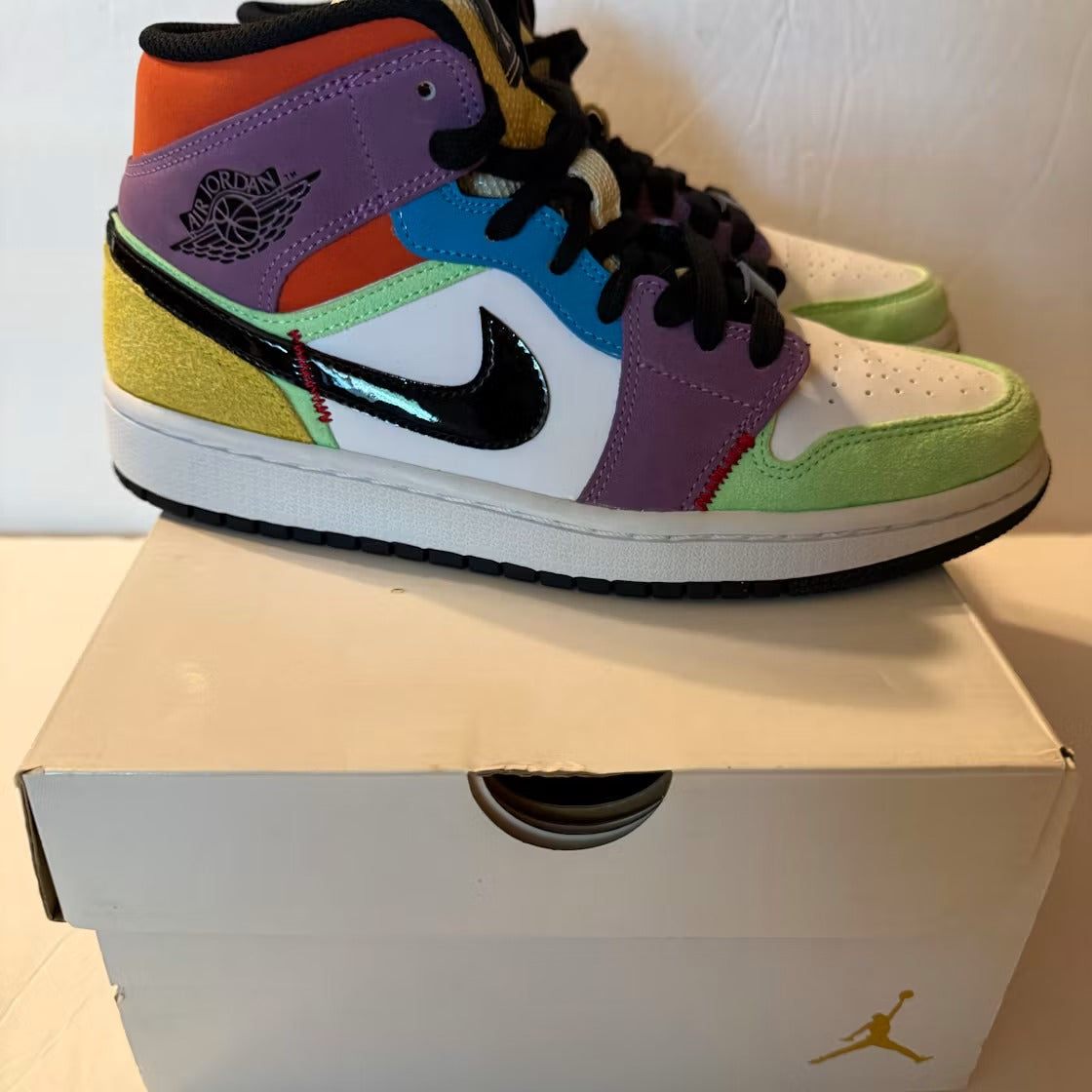Air Jordan 1 Mid SE Multi-Color (Women) product image 5, provided for visual reference and product detail review