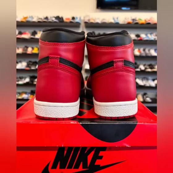 Air Jordan 1 Retro High '85 Varsity Red product image 6, provided for visual reference and product detail review
