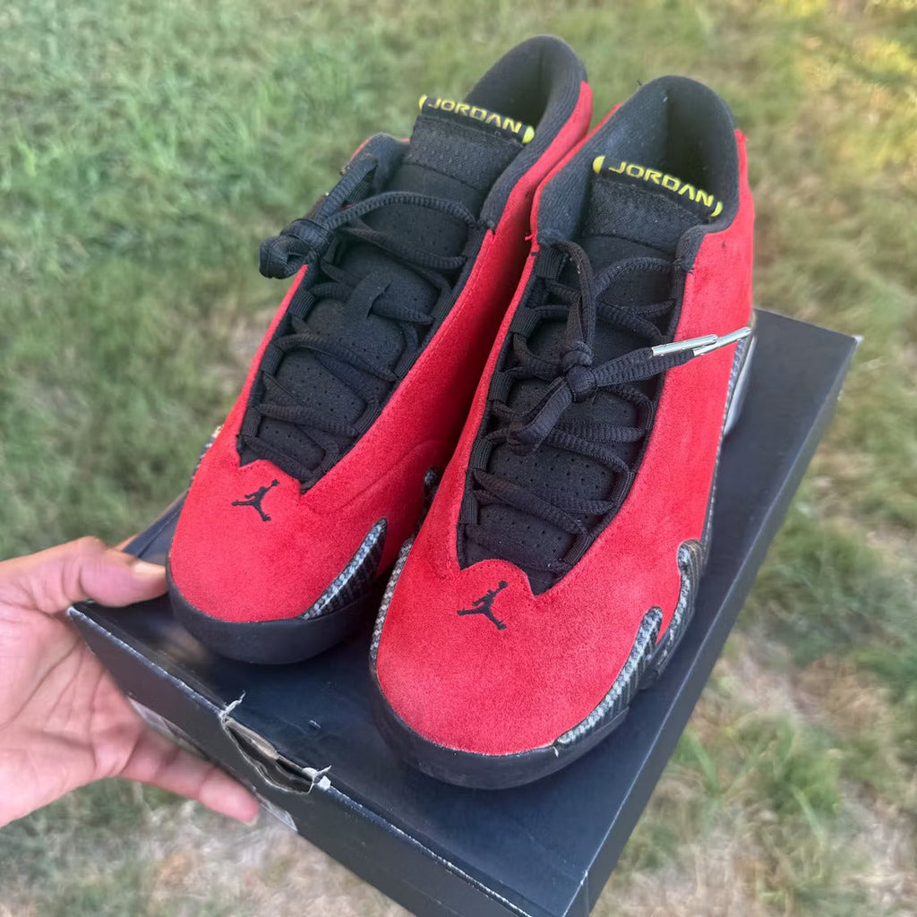 Air Jordan 14 Retro Ferrari (2025) (GS) product image 6, provided for visual reference and product detail review