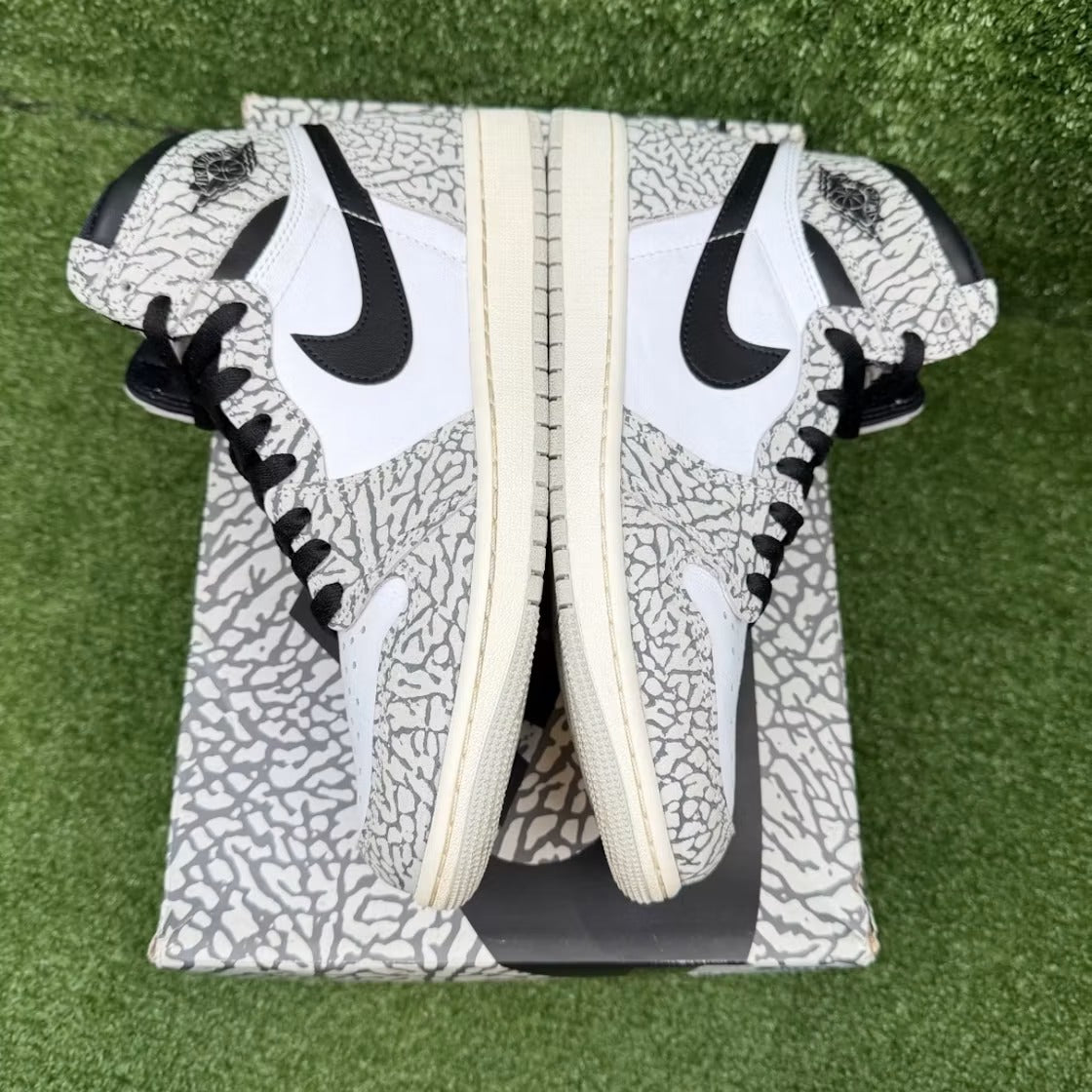 Air Jordan 1 Retro High OG White Cement product image 4, provided for visual reference and product detail review
