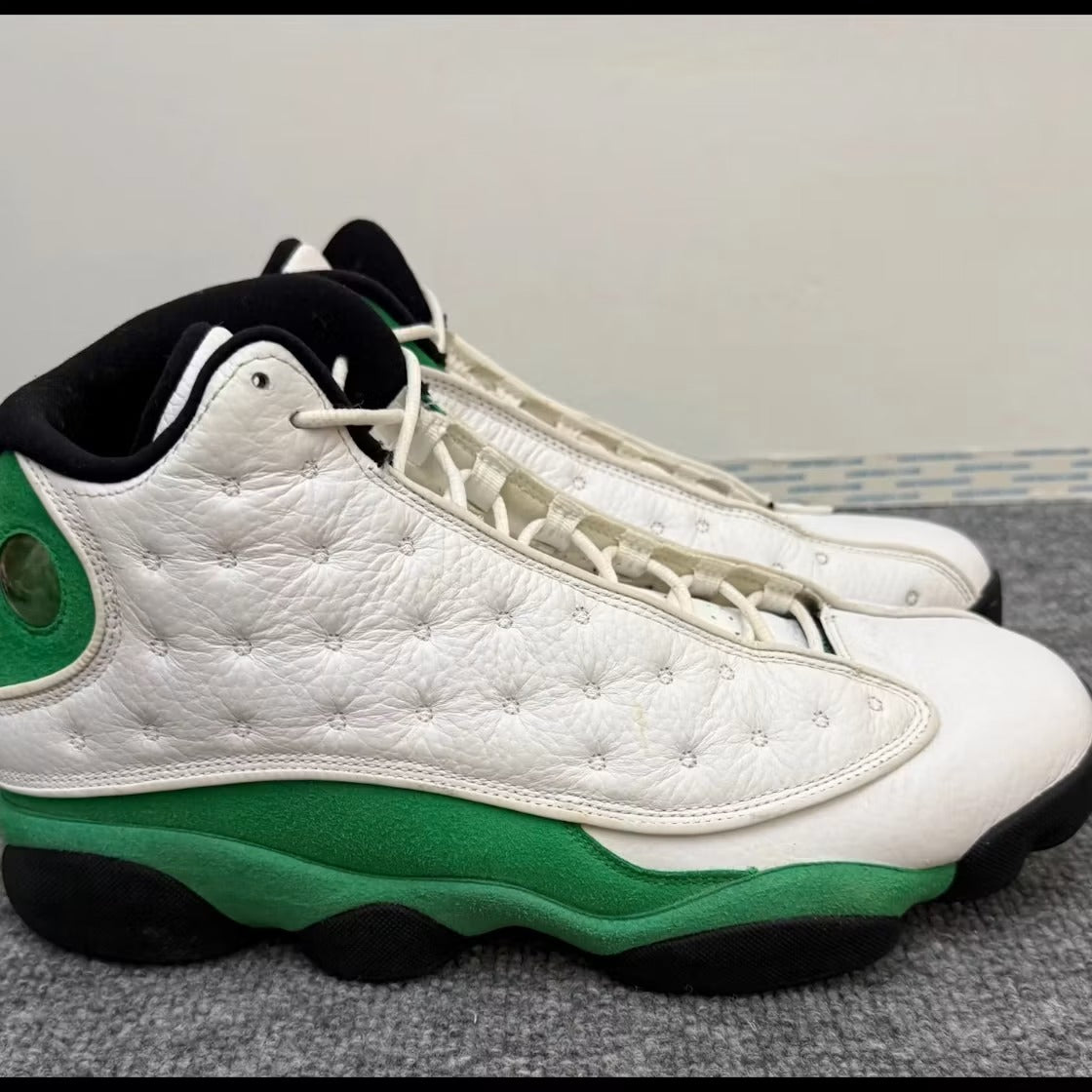 Air Jordan 13 Retro White Lucky Green product image 2, provided for visual reference and product detail review