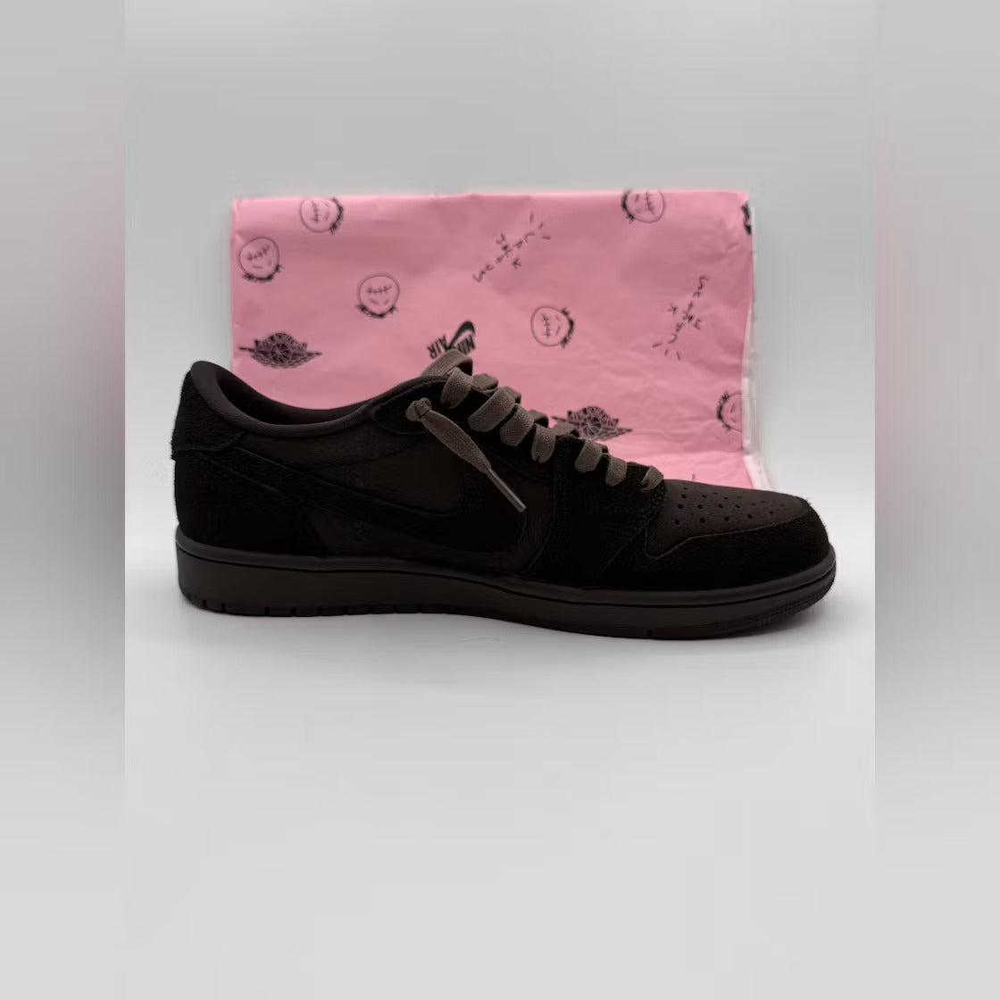 Air Jordan 1 Retro Low OG SP Travis Scott Velvet Brown product image 5, provided for visual reference and product detail